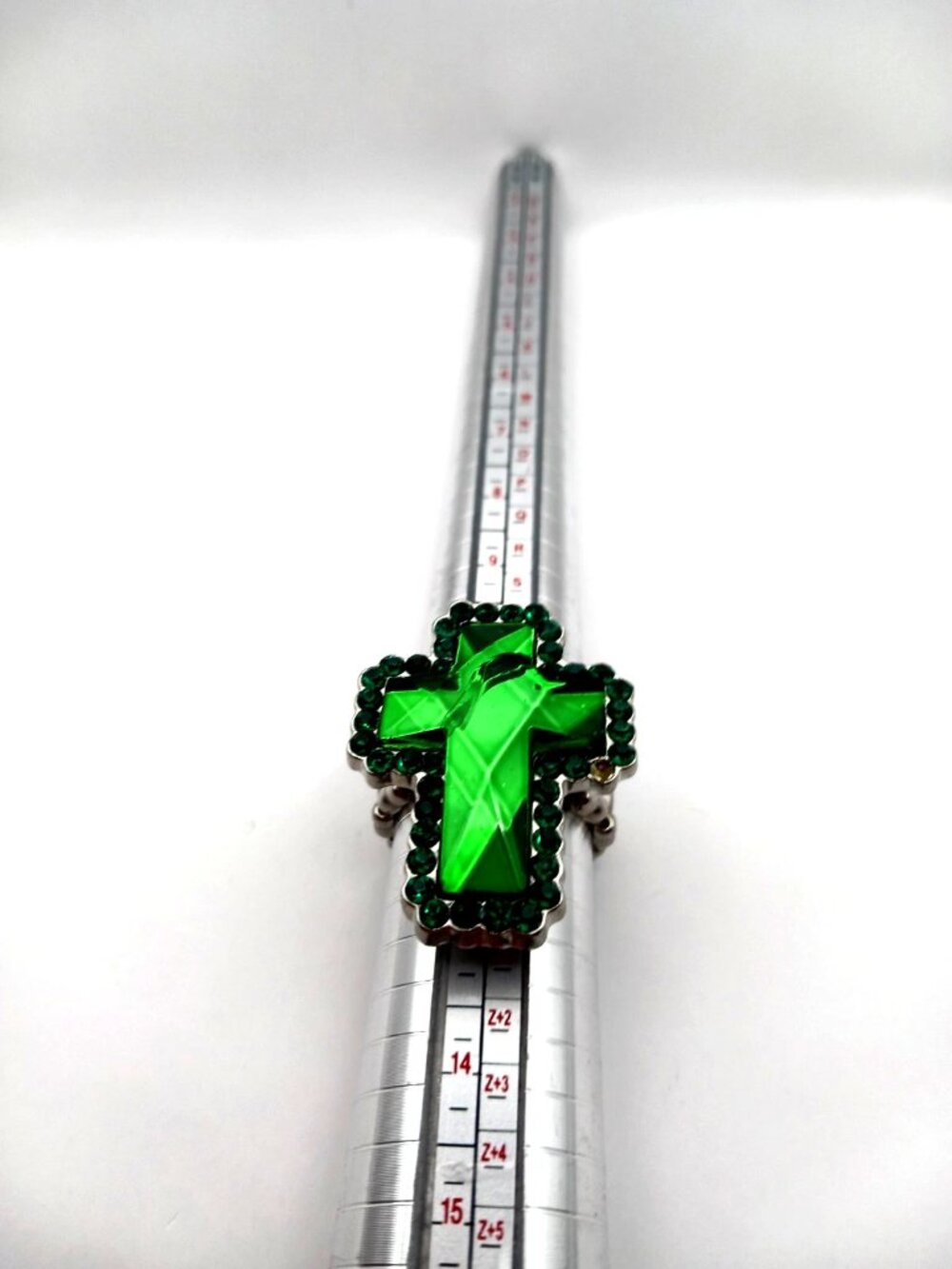Large Green Glass Cross Ring Adjustable Silver Tone